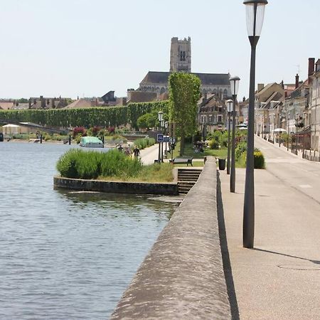 Maisonnette Au 15 Auxerre Eksteriør billede